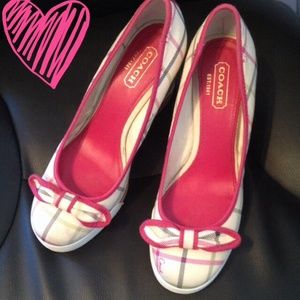 🎉Host Pick🎉🌸Authentic Coach Sneaker Wedges🌸